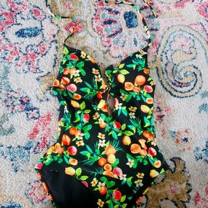 Cute citrus one piece!